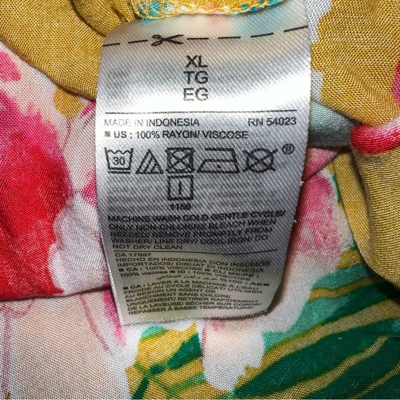 Old Navy tank - Picture 4 of 4